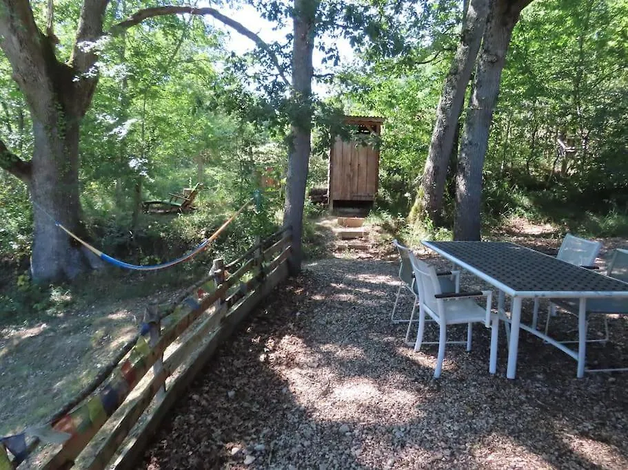 Cosy Cabane Montbrun-Bocage France