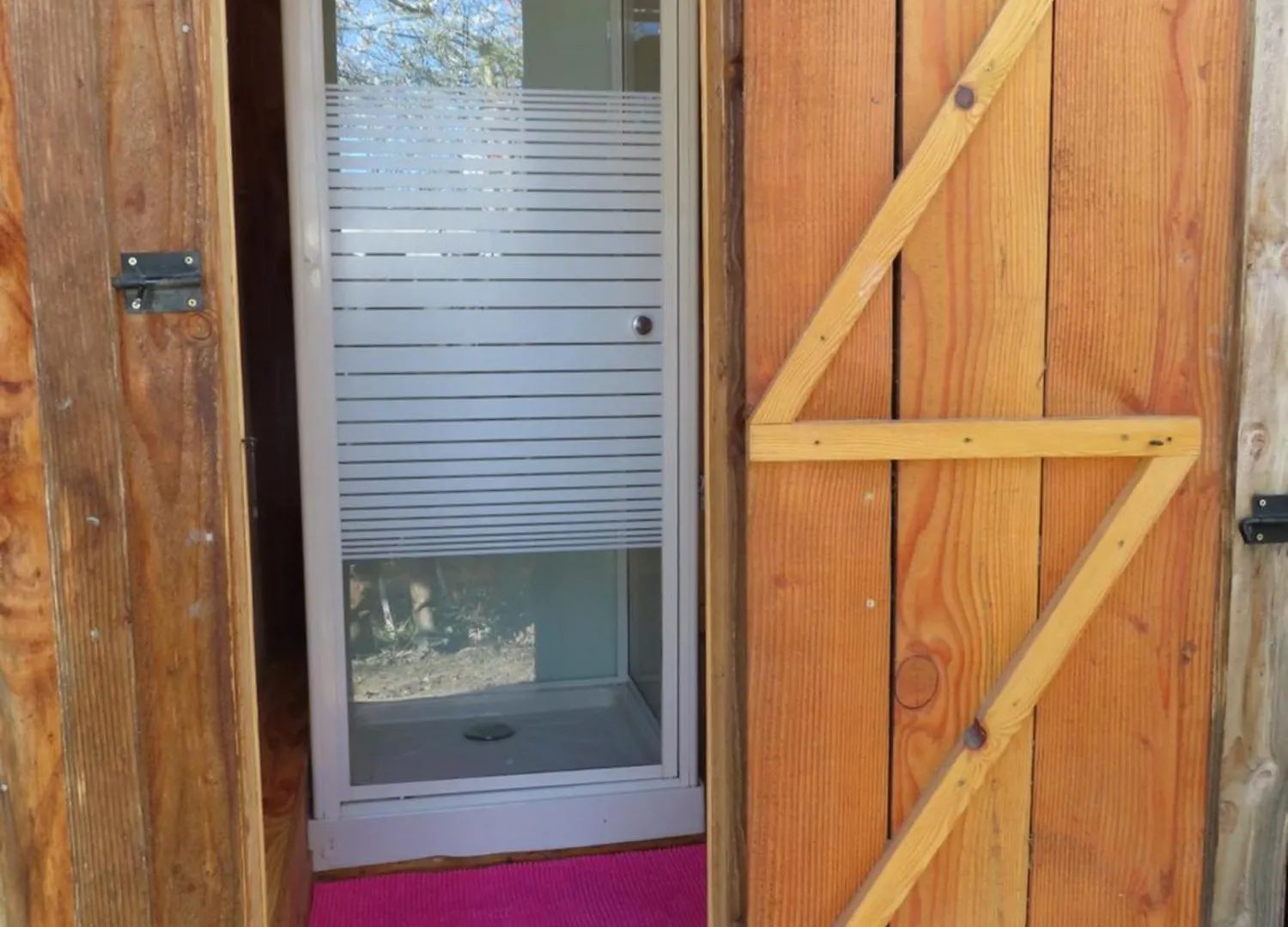 Cosy Cabane Montbrun-Bocage 0*,